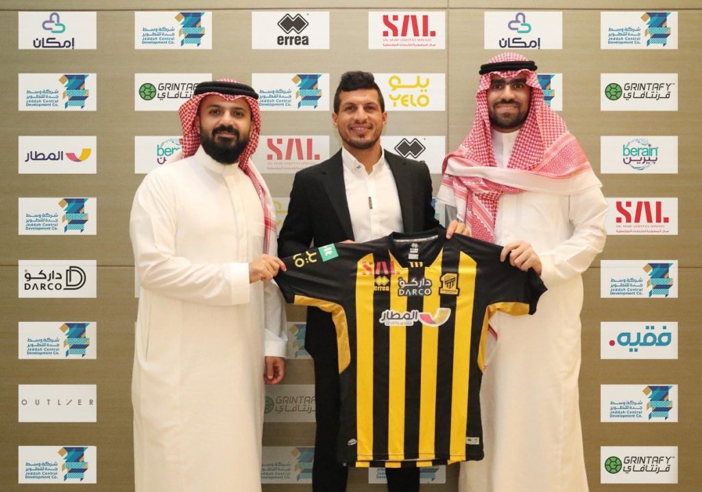 بمشاركة طارق حامد.. اتحاد جدة يحقق انتصارًا ثمينًا على الترجي 2-1 بكأس الملك سلمان 1 طارق حامد يوقع رسمياً مع اتحاد جدة السعودي فيديو1690492983