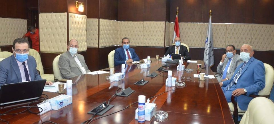 وزير الإسكان يستعرض الموقف التنفيذي للمشروعات بحدائق أكتوبر.. ويتفقد وحدات "سكن كل المصريين" 1 0341690806544