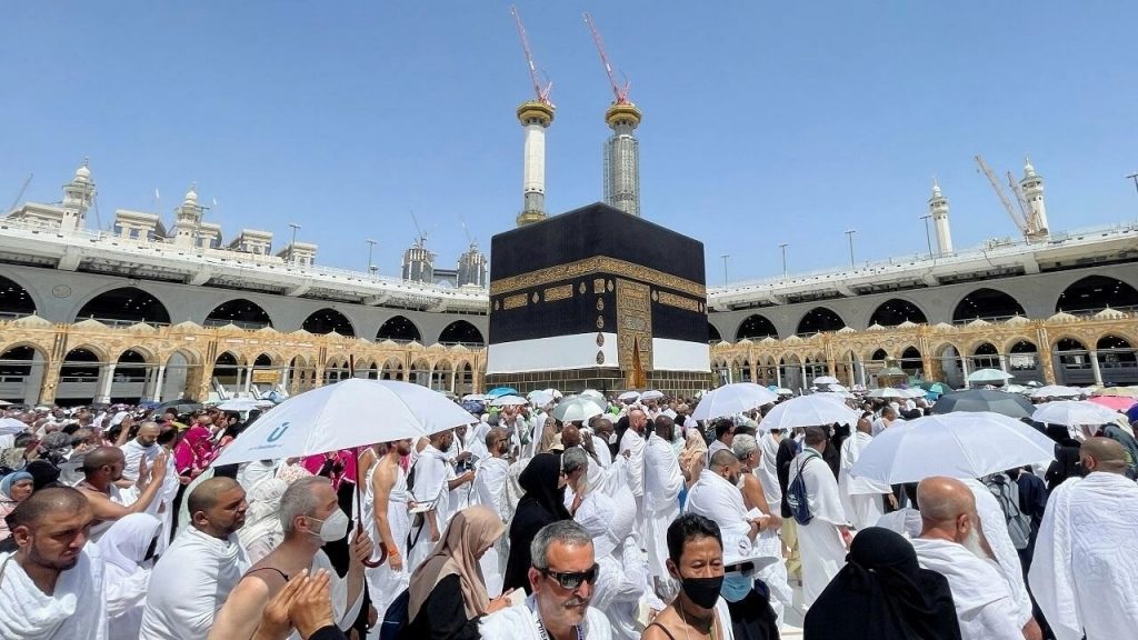 لجنة الحج : أكثر من 326 ألف حاج وصلوا إلى المدينة المنورة بعد أداء المناسك 1 04 07 22 9109250371689157443