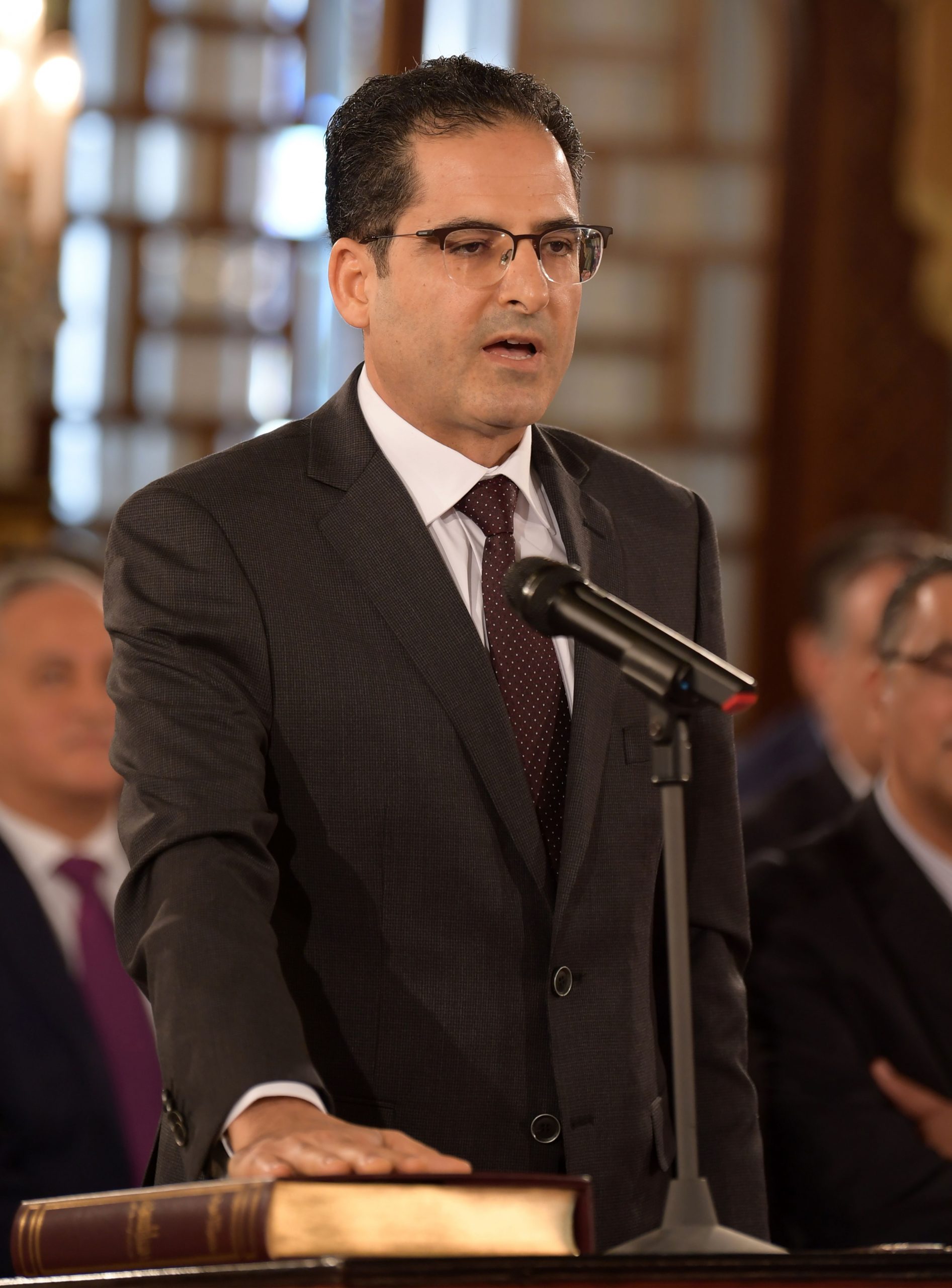 وزير الخارجية التونسي يبحث مع رئيس مجموعة البنك الإسلامي للتنمية المشاريع التي يمولها البنك في بلاده 1 12036594821689773824 scaled