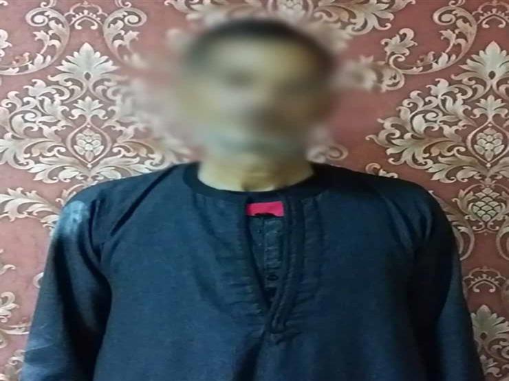 ضبط أحد الأشخاص بسوهاج لقيامه بالنصب على المواطنين بدعوى تعيينهم بالجهات الحكومية 1 2019 10 12 13 15 55 1971690365063