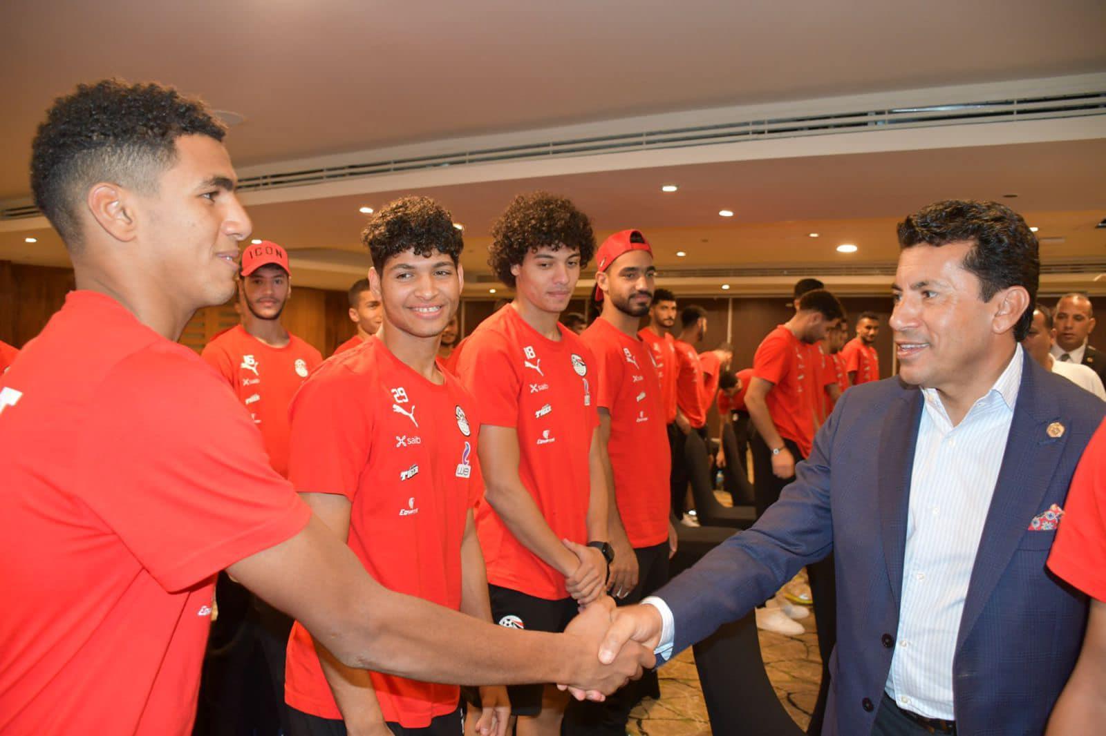 وزير الرياضة يهنئ المنتخب الأوليمبي ويحفزه لتحقيق الإنجاز بالصعود لأولمبياد باريس 2024 1 2022 9 21 23 34 59 561688278022