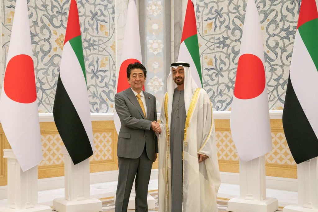 الرئيس الإماراتي ورئيس وزراء اليابان يشهدان تبادل اتفاقيات ومذكرات تفاهم لتعزيز الشراكة 1 2464123594848949721689595383
