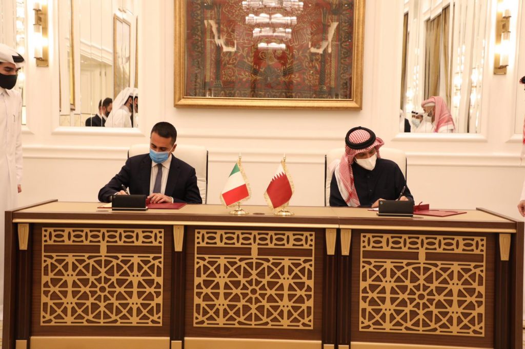 الكويت وإيطاليا توقعان مذكرات تفاهم لإقامة حوار استراتيجي مشترك وتعاون ثقافي وإنمائي 1 3528bbf4 9d58 4123 bc99 3216f815608a1688489343