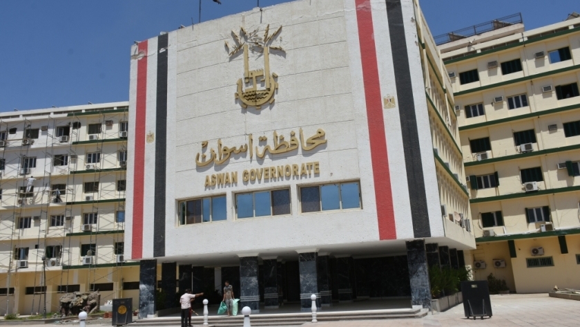محافظ أسوان: توريد 262 ألفا و168 طنا من الأقماح لمواقع التخزين 1 68702383915612930661688635866
