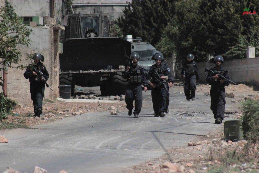 قوة إسرائيلية تغتال شابًا فلسطينيًا وتعتقل آخر في عملية خاطفة شمال الضفة الغربية 1 76045b7faa672453afdfd2bea49bddd81689974283