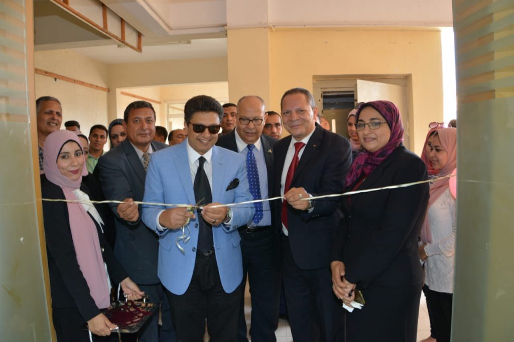 رئيس جامعة دمياط يفتتح المعرض الثاني لقسم البساتين بكلية الزراعة 1 91622 IMG 20190921 WA00301689100863