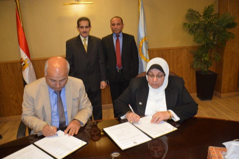 محافظ الغربية يوقع بروتوكول تعاون لتعظيم الاستفادة من بعض الأصول المملوكة للمحافظة 1 IMG 20200129 WA0148