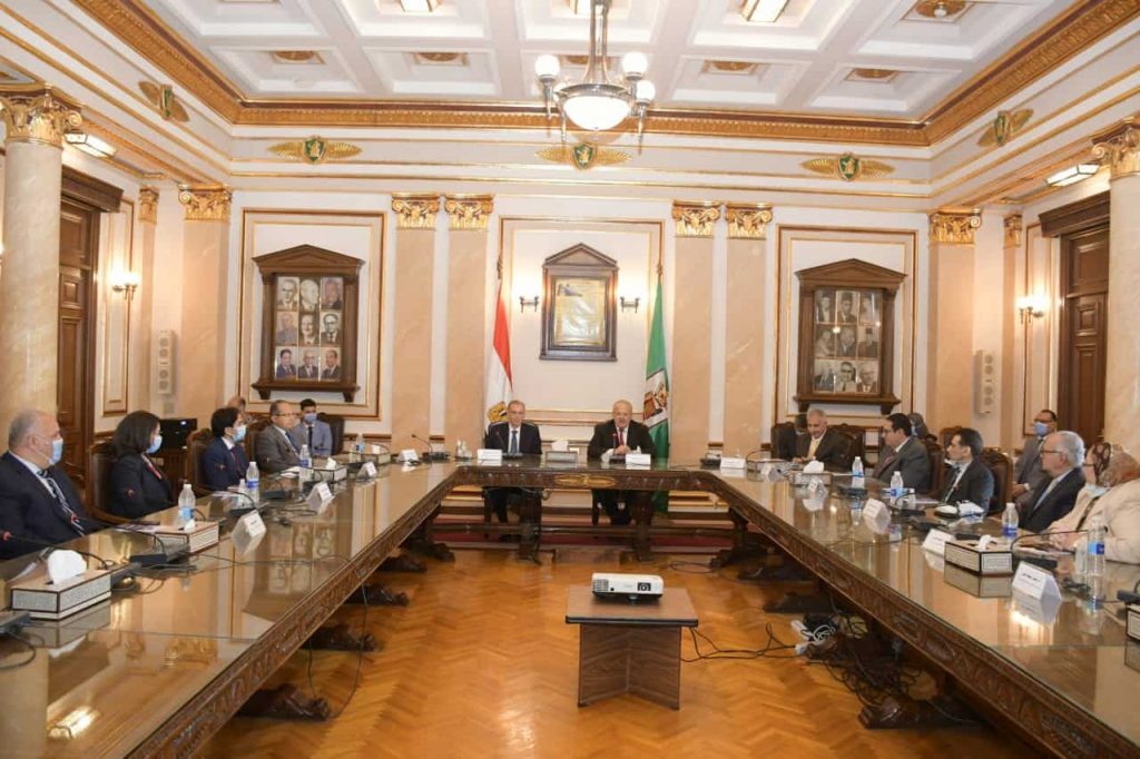جامعة القاهرة توقع بروتوكول تعاون مع جامعة إيست لندن 1 IMG 20200922 WA00321690798203