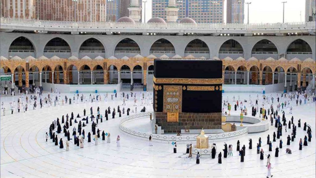 "شؤون الحرمين" تثري تجربة الزوار بتاريخ الحرمين الشريفين عبر المعرض الإثرائي وتقنية الواقع الافتراضي 1 ec91818ee51688828523