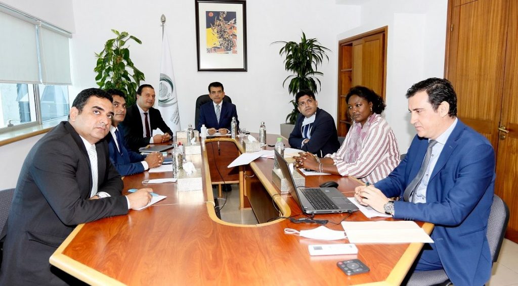الإيسيسكو وبنك المياه الدولي يبحثان آفاق التعاون 1 icesco webinar water 1158x6401688995684
