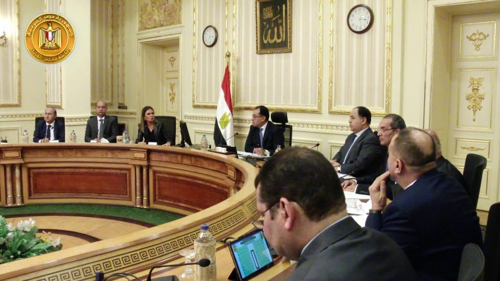 "الوزراء" يستعرض مجموعة الخطوات التنفيذية والضوابط لتحديد مدى زمنى لصرف تعويض المستثمرين عن نزع الملكية بما لا يزيد على 3 أشهر 1 maxresdefault1688560204