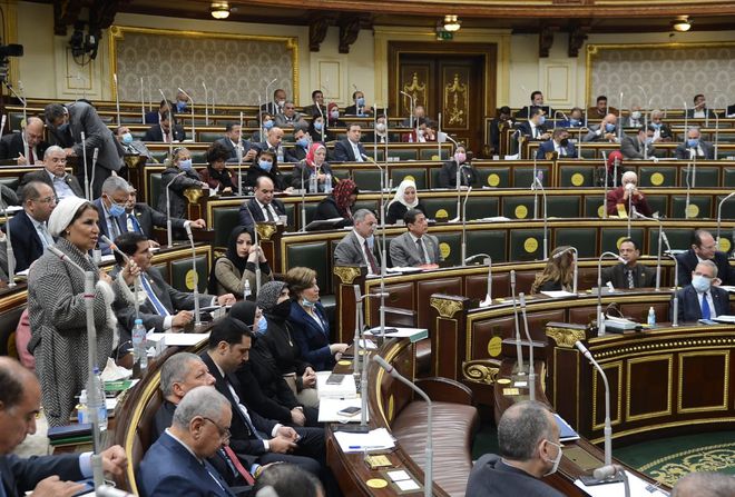 "النواب" يوافق على مجموع مواد مشروع قانون تسليم محطة الحاويات (2) بميناء شرق بورسعيد 1 جانب من جلسة النواب 1625999799 01688902203