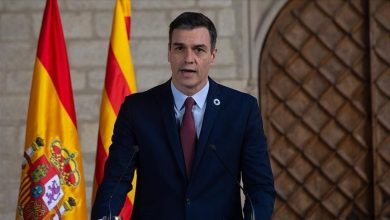 رئيس وزراء إسبانيا يتعهد بحظر تجارة البغاء في بلاده1688201462