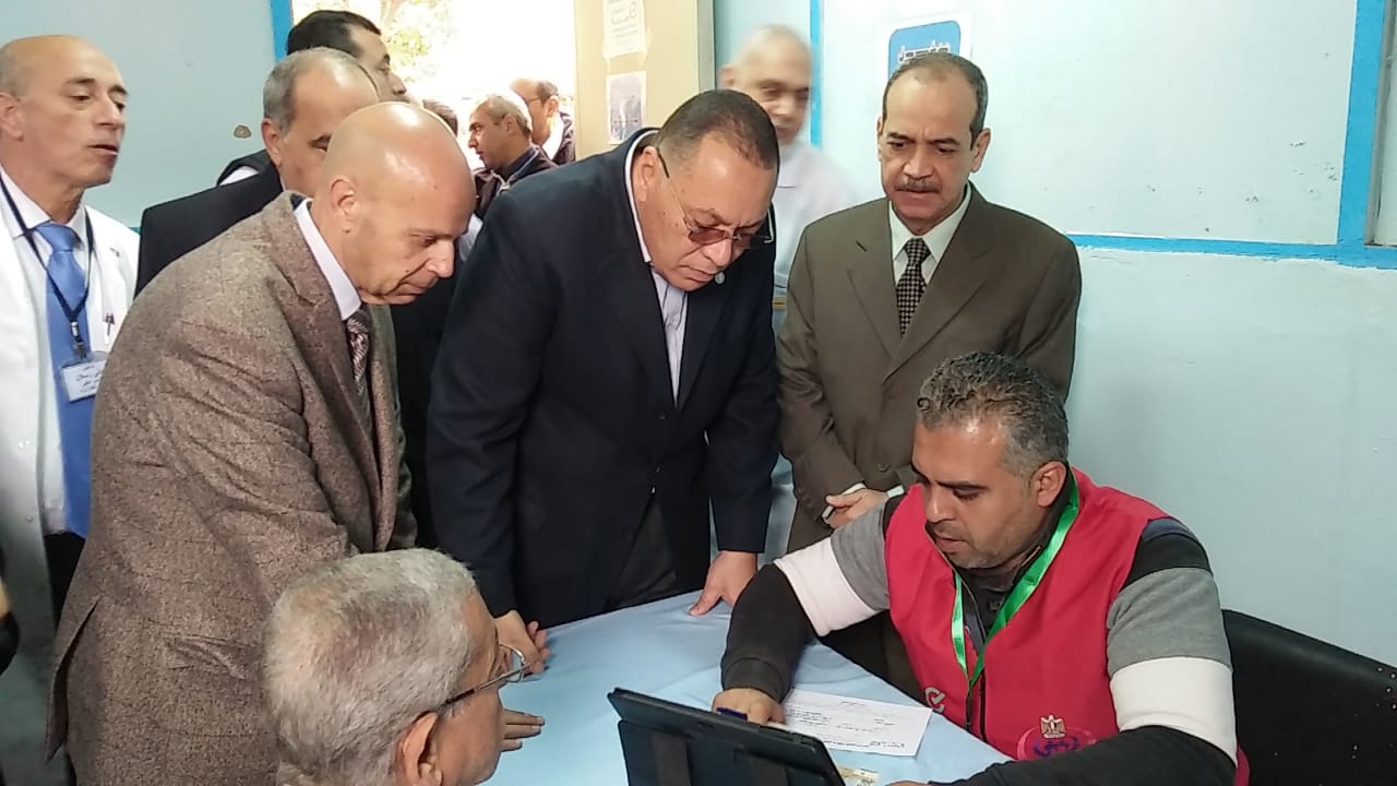 محافظ الشرقية يشيد بـ" مبادرة 100 يوم صحة" في توفير الخدمات الصحية لجميع الفئات المستهدفة 1 محافظ الشرقية يعلن انطلاق حملة 100 مليون صحة بالمحافظة 11689598442