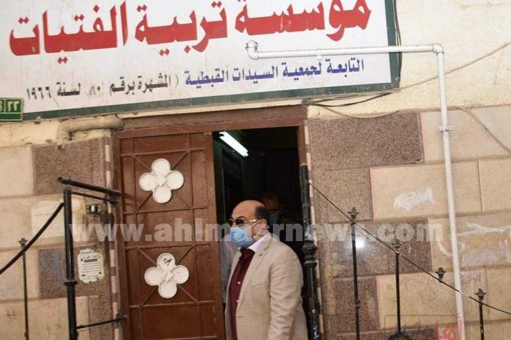 محافظ أسوان: تنفيذ 2450 زيارة استهدفت أكثر من 22 ألف شخص ضمن حملة "بلدي أمانة" 1 محافظ أسوان 1608033615 21692031023