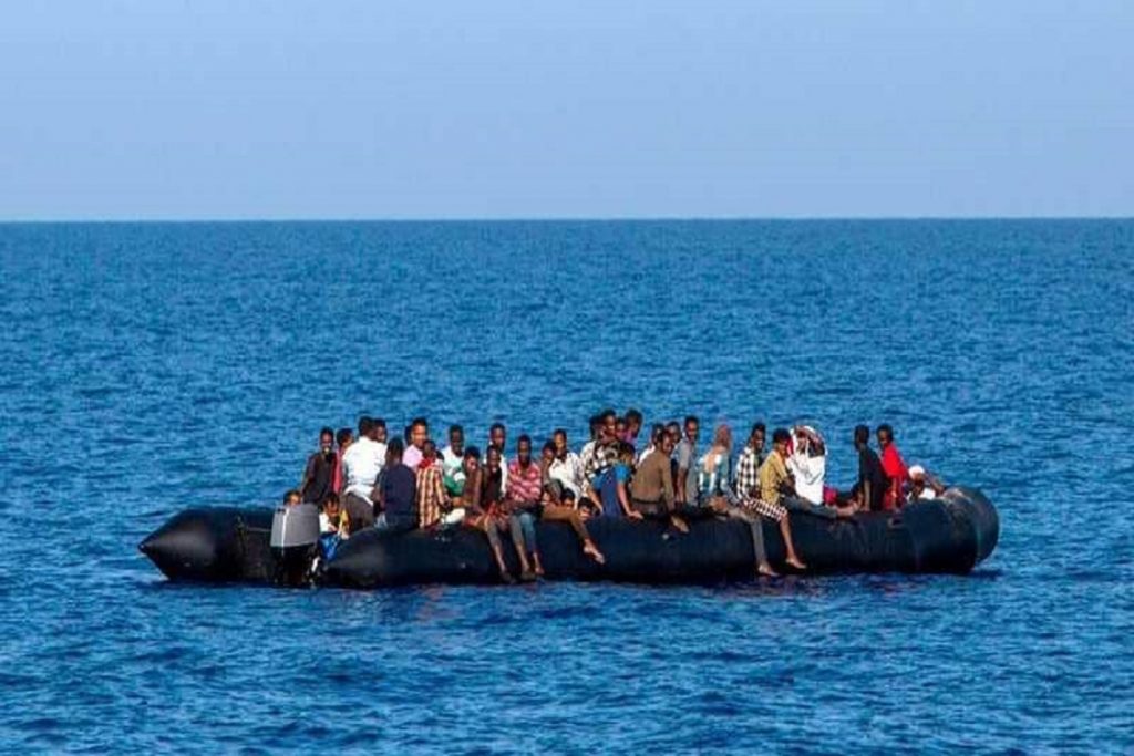 البحرية المغربية تنقذ 56 شخصا أثناء محاولتهم الهجرة غير الشرعية 1 1 551691517365