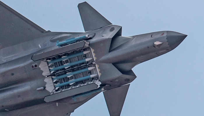 "ذا ديبلومات": الصين تجري تحديثات كبيرة على مقاتلتها J-20 الشبحية 1 1008691691219043