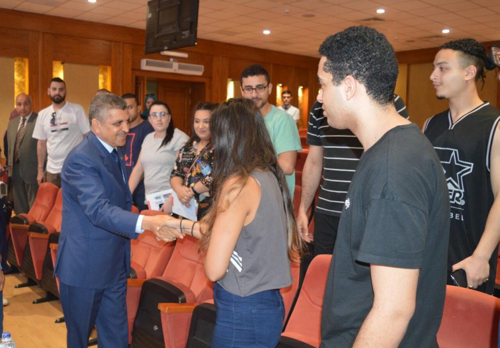 "الهجرة" تنظم زيارة للمشاركين بمؤتمر "المصريين في الخارج" لقناة السويس 1 133854 WhatsApp Image 2018 09 19 at 31690897143