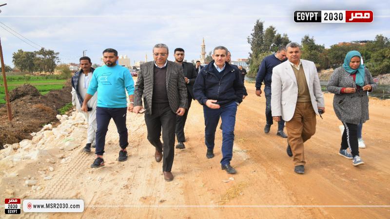 محافظ الغربية يتابع مشروعات الرصف والتطوير بطنطا وكفر الزيات 1 172119 W1692174963
