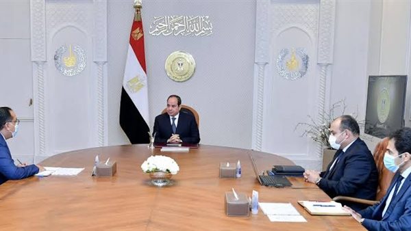 الصحف تبرز توجيه الرئيس السيسي بتقديم حوافز وتيسيرات للاستثمار الصناعي.. إضافة ثانية 1 1801693197723