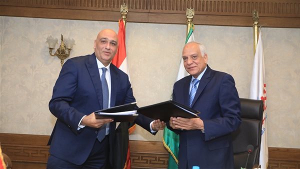 محافظ الجيزة يوقع بروتوكول تعاون مع جهاز تنمية المشروعات لتطوير منطقتي ميت عقبة وأرض اللواء 1 21691401683