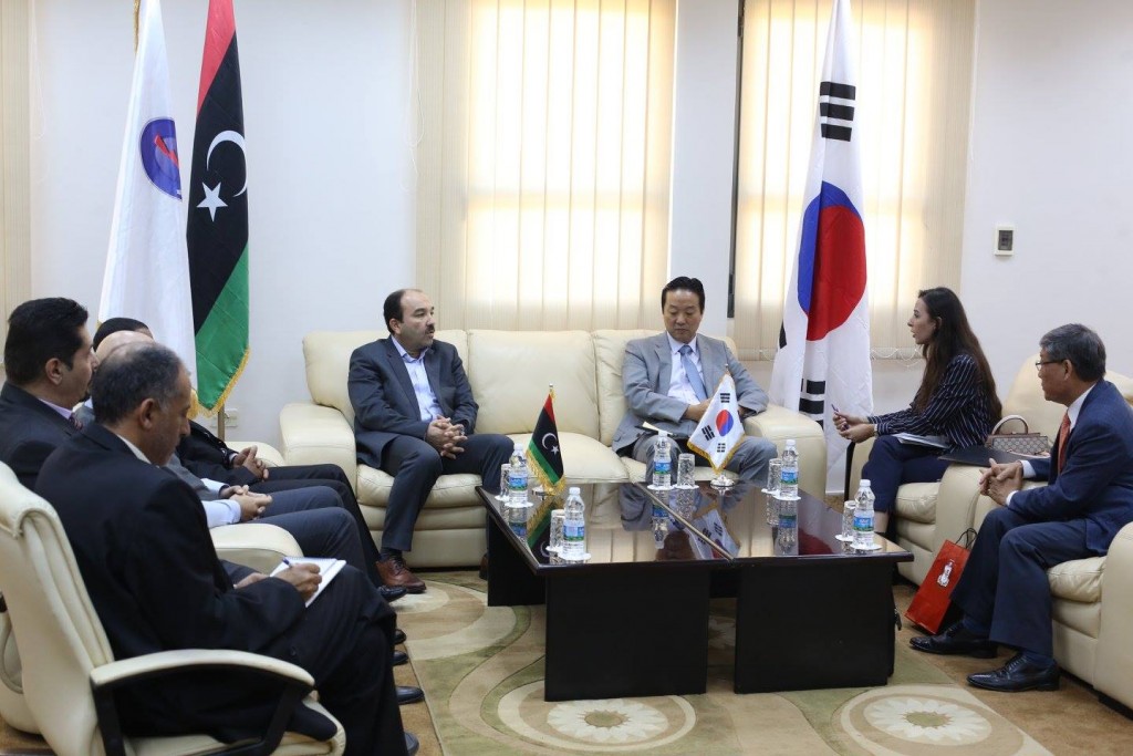 رئيس التنميةالصناعية: نجاح الشركات الكورية ورغبتها في التوسع تؤكد اننا على المسار الاقتصادى الصحيح 1 23331069 1519995411417609 2585761695757179882 o1691580363