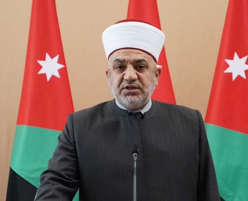 وزير الأوقاف: القرآن الكريم أقدس مقدساتنا والإساءة إليه أو إلى رسولنا الكريم لا يمكن تجاوزه 1 380617 6 16036292121692532864