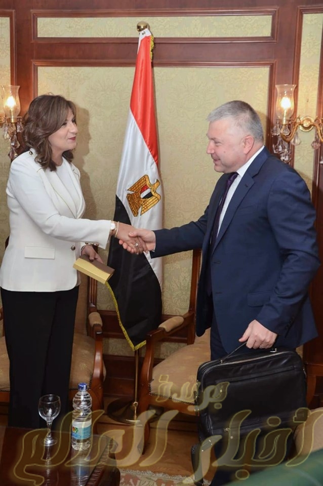 وزيرة الهجرة و المفوض الأرميني لشئون المغتربين يتفقان على توثيق تاريخ الجاليات ذات الأصول المشتركة 1 61932580 455674375261634 4544138578136924160 n 21692956762