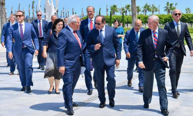 الرئيس السيسي يلتقي وفداً موسعاً رفيع المستوى من الحزبين الديمقراطي والجمهوري بالكونجرس الأمريكي 1 FB IMG 16934020779051693402986