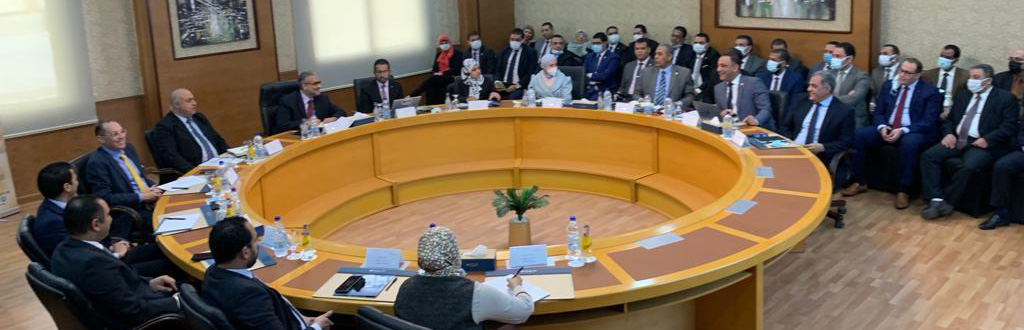 "مصر للتميز الحكومي" و"الشهر العقاري والتوثيق" يتابعان عملية التحكيم النهائية للجوائز الداخلية بالمصلحة 1 ceec2086 de00 434c beba e43184add4bb 21693047124