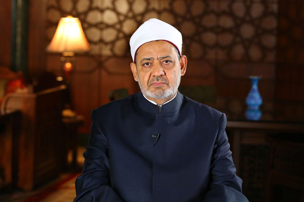 الإمام الأكبر يوافق على مشروع البرنامج الصيفي لتنمية القدرات العلمية للطلاب الوافدين 1 elbashayer1693390924