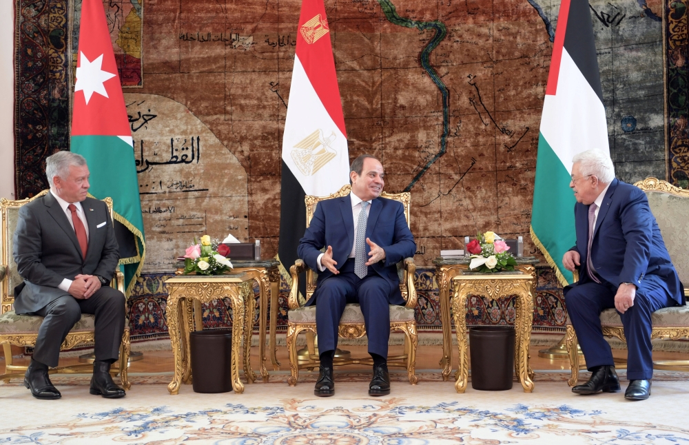 "الجمهورية": القمة المصرية الأردنية الفلسطينية وضعت النقاط فوق الحروف لدعم الشعب الفلسطيني 1 image1692160503