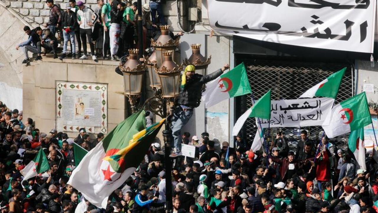 الجزائر وتنزانيا تدينان التغيير غير الدستوري في النيجر وتؤكدان دعمها لانتخابات حرة في ليبيا 1 rts2ed8p layout comp1690988283