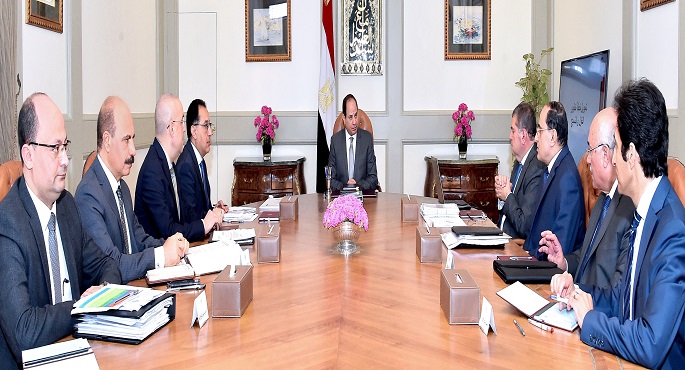 الرئيس السيسي في اجتماع مع رئيس الوزراء1692626404