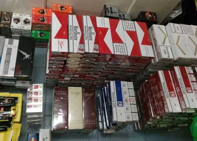 ضبط 239 علبة سجائر مجهولة المصدر بالإسكندرية.. ومحافظ الغربية يتابع أعمال الرصف والتطوير بالمحلة الكبرى 1 ضبط 39 ألف علبة سجائر مجهولة المصدر و27 مخالفة تموينية في الشرقية1692293523