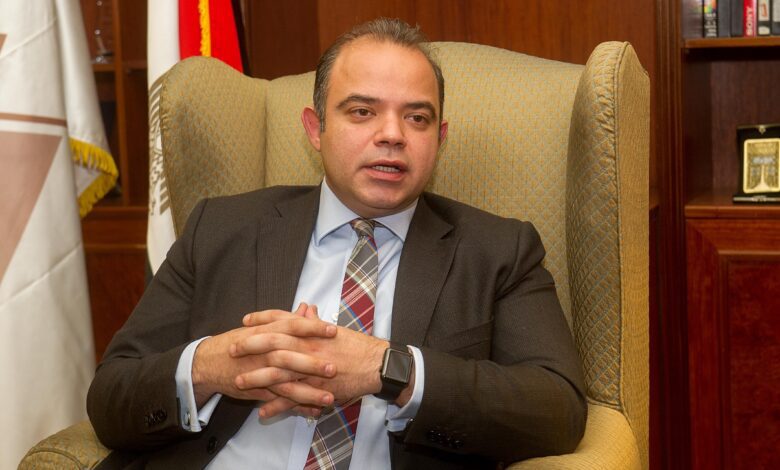 الرئيس السيسي يصدر قرارًا بتجديد تكليف الدكتور محمد فريد صالح قائمًا بأعمال رئيس الهيئة العامة للرقابة المالية 1 محمد فريد1691404624