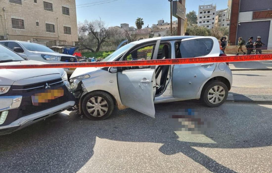 مقتل مستوطنين بعملية إطلاق نار وسط بلدة حوارة بنابلس1692449765