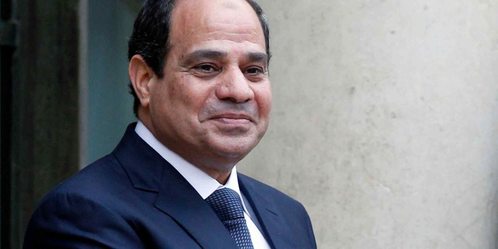 الرئيس السيسي يوجه بزيادة مكافآت الرياضيين الذين يحققون بطولات لمصر 1 الرئيس السيسى compressed1695733203