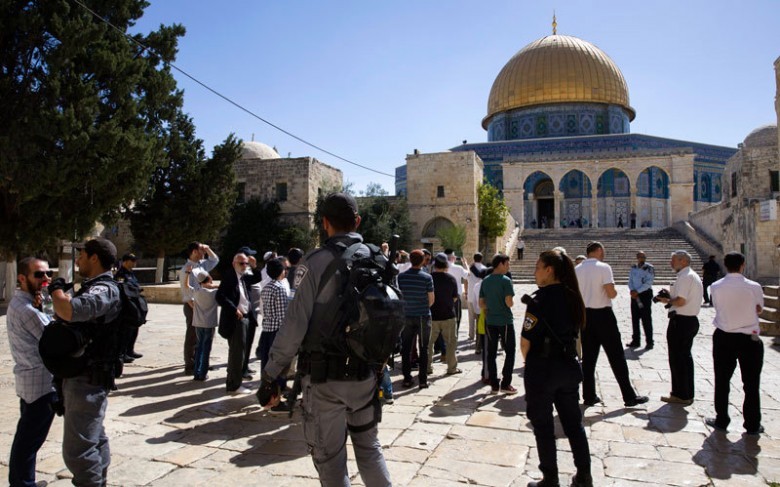 فلسطين: عشرات المستوطنين الإسرائيليين يقتحمون الأقصى بحماية من شرطة الاحتلال 1 عشرات المستوطنين يقتحمون الأقصى بحماية الاحتلال1694934904