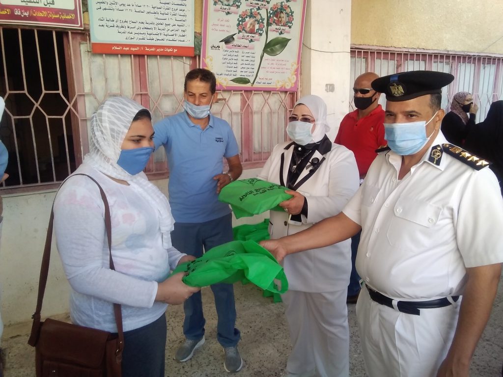 محافظ كفر الشيخ يوجه بالاستفادة من طاقات طلاب مدارس التعليم الفني وتأهيلهم لسوق العمل 1 1196924 IMG 20201017 0822321695230523