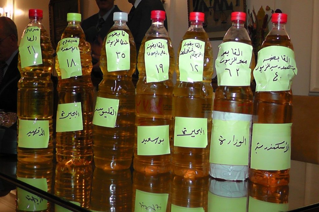 "السلع التموينية" تتعاقد على شراء 63 ألف طن زيت عباد خام مستورد 1 1461435820 503338 225 1046860 1695319084