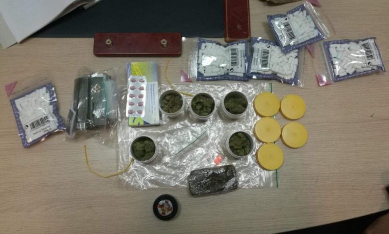إحباط محاولة تهريب كمية من المواد المخدرة بطرد بريدي عبر مطار القاهرة بقيمة نحو 6 ملايين جنيه 1 159636041641694619543