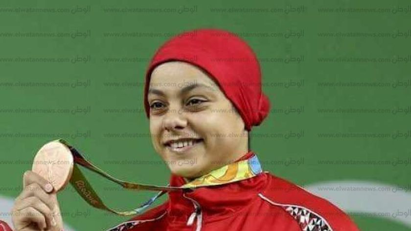 وزير الرياضة يهنئ سارة سمير لفوزها بــ 3 ميداليات ذهبية ببطولة العالم لرفع الأثقال بالسعودية 1 172440402515125732791694706723