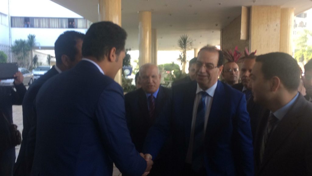 175911 وصول محافظ الدقهلية لديوان عام المحافظة (1)1695029586