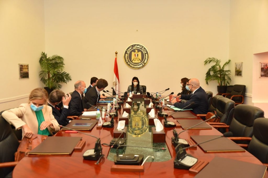 وزيرة التعاون الدولي : 2014 شهدت تحول في علاقة مصر ... إضافة 2 1 198129380 152003843636711 2799014856052632830 n1696084503