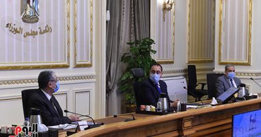 رئيس الوزراء يترأس اجتماعا لاستعراض مشروع إقامة مجمع صناعي متكامل لإنتاج مُسطحات الصلب 1 202012130448084881694595784