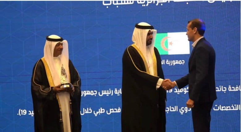 وزير الشباب والرياضة يفوز بجائزة الشيخ عيسى بن علي آل خليفة لرواد العمل التطوعي بمملكة البحرين 1 2066701694702823