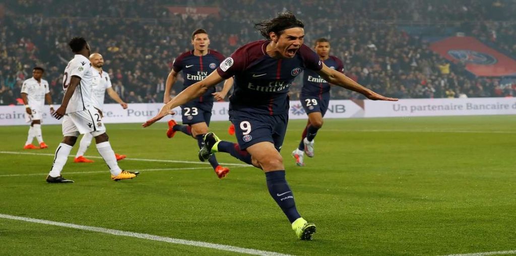 "نيس" يفوز علي "باريس سان جيرمان" (3-2) في الدوري الفرنسي 1 36e78 edinson cavani 11694813763