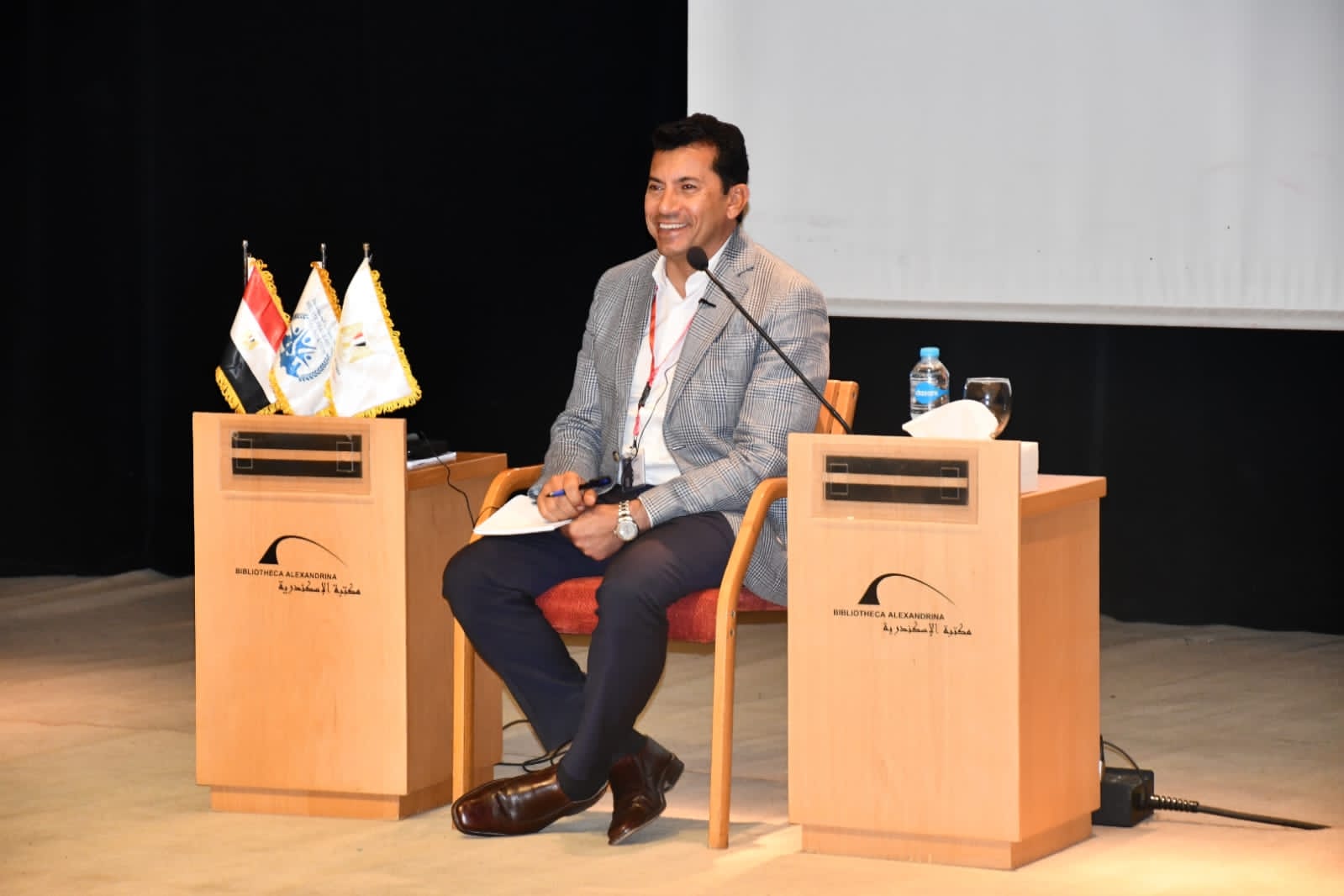 وزير الرياضة يطلع السفير الإسباني على النسخة الثالثة من أكاديمية شباب المتوسط ببرشلونة 1 3e6a5cf3 4bea 4c10 b4ab 63dff9c5e2bb1694445422